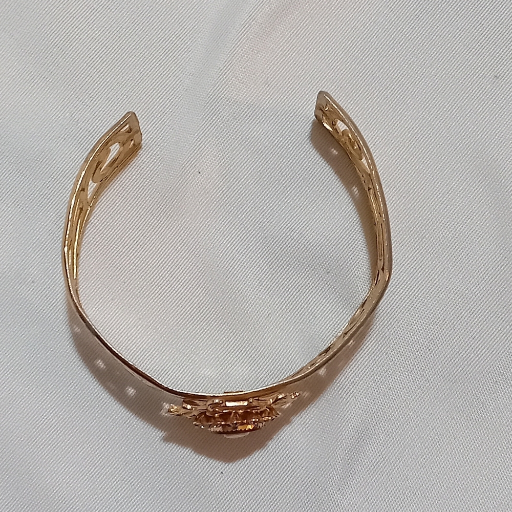 Vintage Coro Gold Cameo Bracelet - Picture 11 of 13